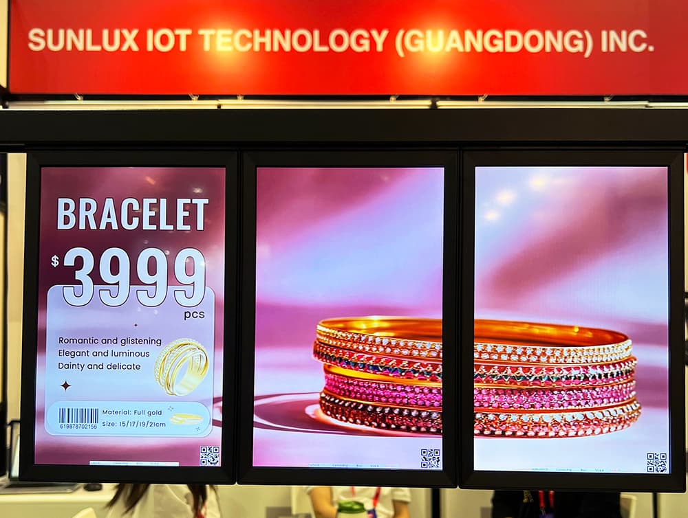 window display ideas-lcd screen.jpg